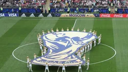 LA OBSESIÓN DE TODOS. El símbolo de la copa del mundo en la final del Mundial de Rusia 2018 (Foto: Getty).