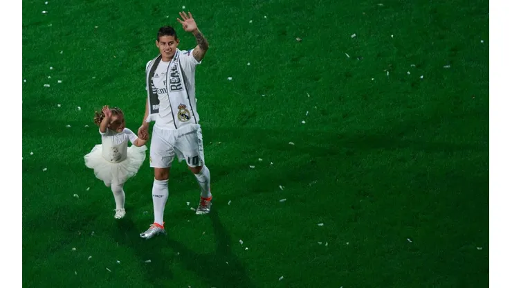 James Rodríguez compartió un video de su hija Salomé jugando al fútbol.