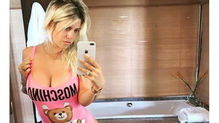 Que sigan hablando: Wanda clavó un escote enorme y subió fotito a Instagram