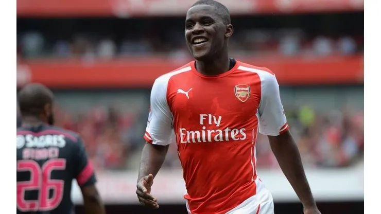 Campbell retornaría a Londres solo para conocer su destino lejos de Emirates Stadium