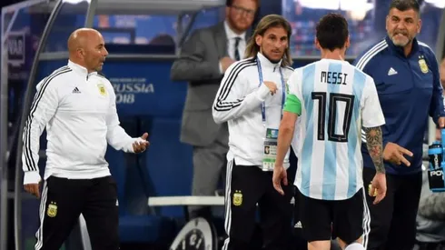 Según Clarín, Messi se enojó con Beccacece por un insólito motivo