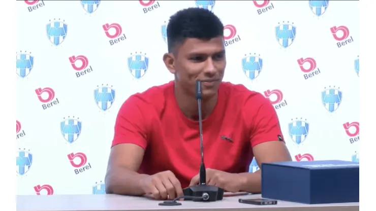 Jesús Gallardo oficialmente presentado como refuerzo de Monterrey.
