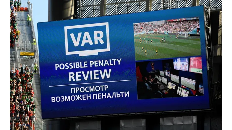 El VAR usándose en el Mundial