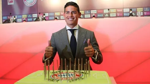 James Rodríguez cumple 27 años y como ya es costumbre el Bayern Múnich lo agasajó.