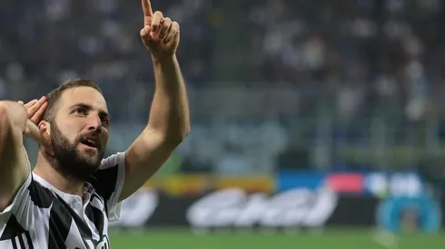 Gonzalo Higuaín festeja un gol con la Juventus