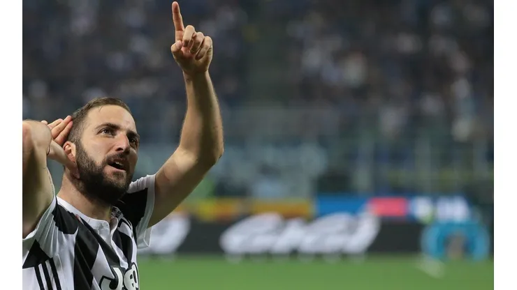 Gonzalo Higuaín festeja un gol con la Juventus