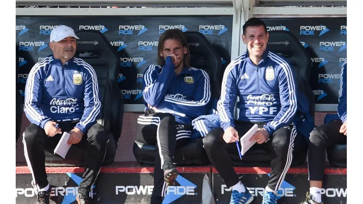 Foto de Sampaoli con Beccacece, de Argentina.