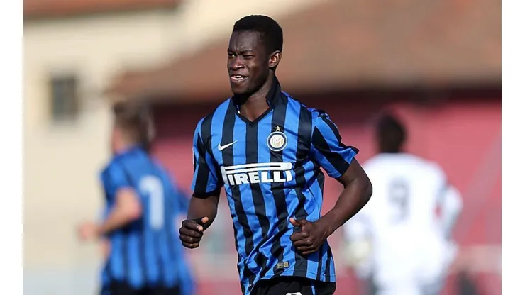 Zé Turbo con la camiseta de Inter de Milán.