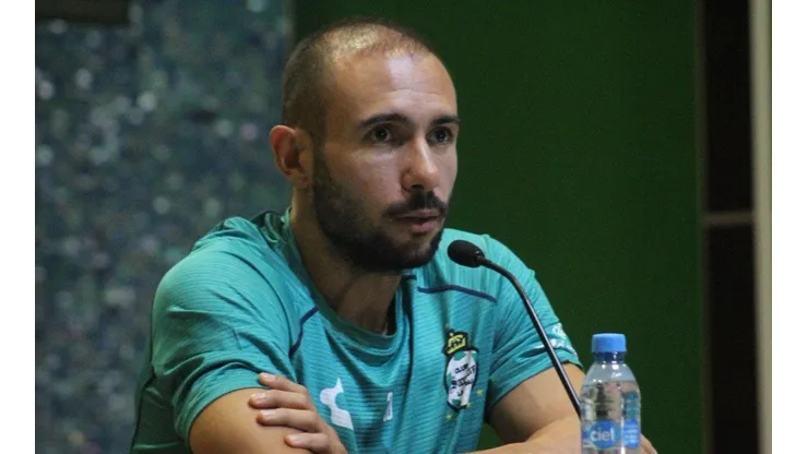 Alejandro Castro fue presentado esta mañana como refuerzo del Santos Laguna.