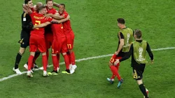 ¡DURO! Alderweireld le pegó a los brasileros.