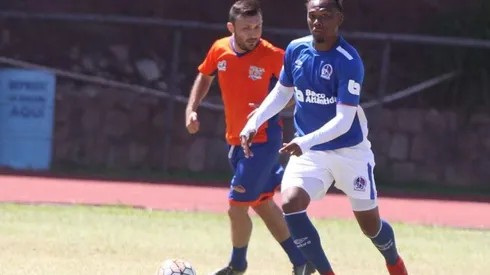 El volante se ganó un puesto en el eterno rival de su ex equipo