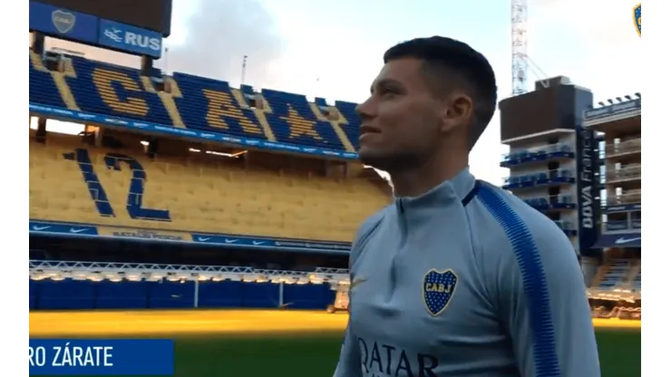 ENAMORADO. Mauro se flechó con La Bombonera.
