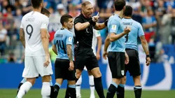 Patada de Stuani a Hernández