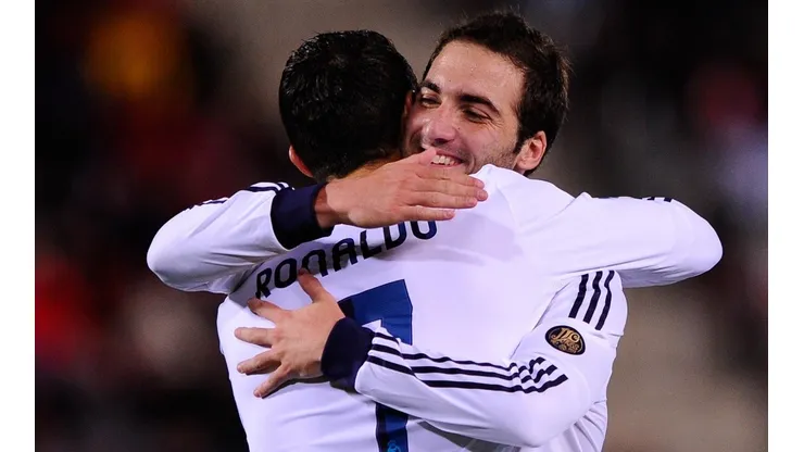 Tras su paso por el Real Madrid juntos, Higuaín y Ronaldo podrían repetir dupla ofensiva en la Juve.