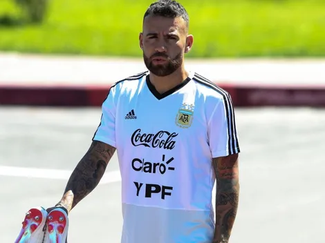 Otamendi ya se olvidó del Mundial y subió una foto para las chicas