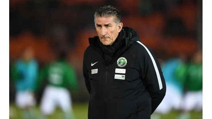 ¿YA TE VAS, PATÓN? Bauza no llegó a debutar y ya lo buscan de afuera.