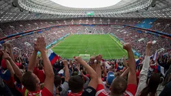 CADA DOS AÑOS. El festejos de los fanáticos rusos en el partido inaugural contra Arabia Saudita (Foto: Getty).