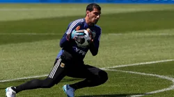 Guzmán atajando en la Selección Argentina