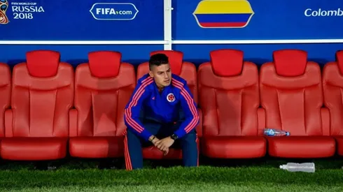 FRUSTRACIÓN. La imagen que vale mil palabras de James Rodríguez en el banco de suplentes.