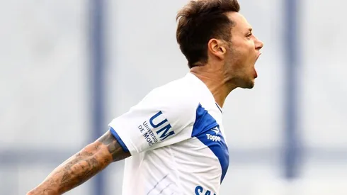 Mauro Zárate se despidió de Vélez y su futuro estará en Boca.