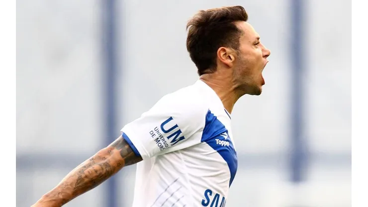 Mauro Zárate se despidió de Vélez y su futuro estará en Boca.