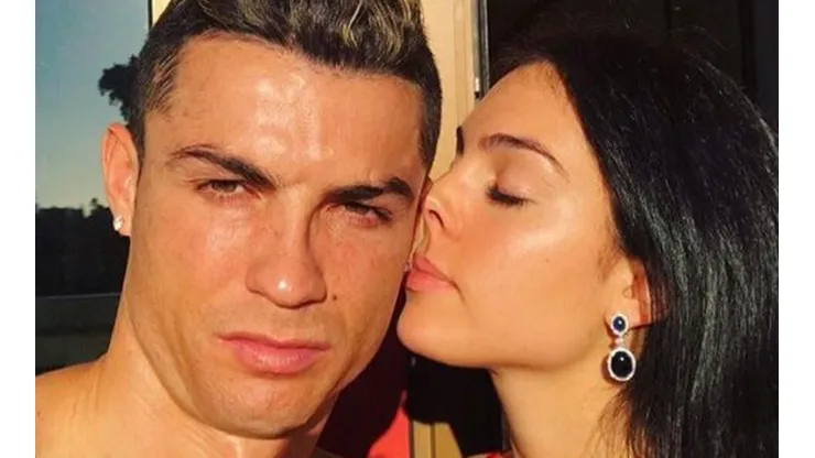 El mejor consuelo de Cristiano: a los besos con Georgina