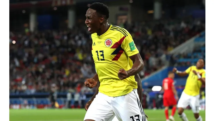 Yerry Mina festeja su gol