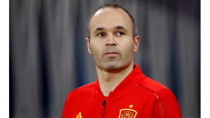 ADIÓS, CEREBRO. Andrés Iniesta en su último partido con la Selección de España (Foto: Getty).