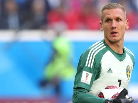 Robin Olsen, arquero de Suecia, habría despertado el interés del Barcelona