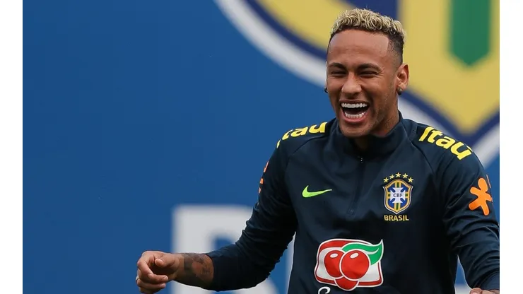 Foto de Neymar en la Selección de Brasil.