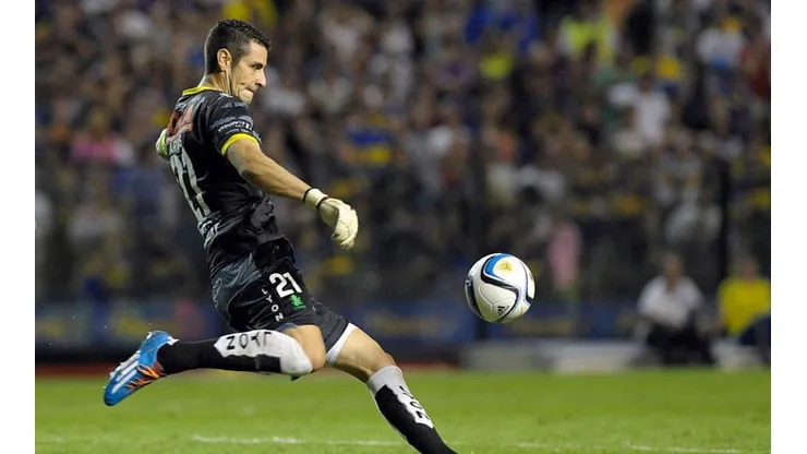 Gabriel Arias jugando para Defensa y Justicia.