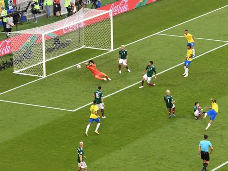 Ochoa en modo Dios: ahora le sacó un bombazo a Coutinho