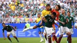 Atajada de Memo Ochoa ante Gabriel Jesús