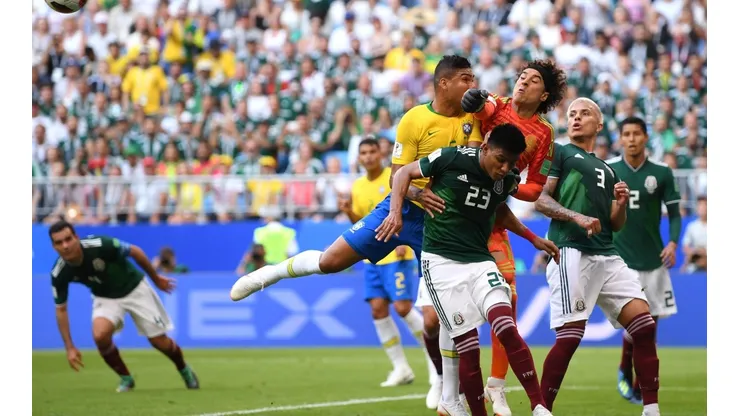 Atajada de Memo Ochoa ante Gabriel Jesús