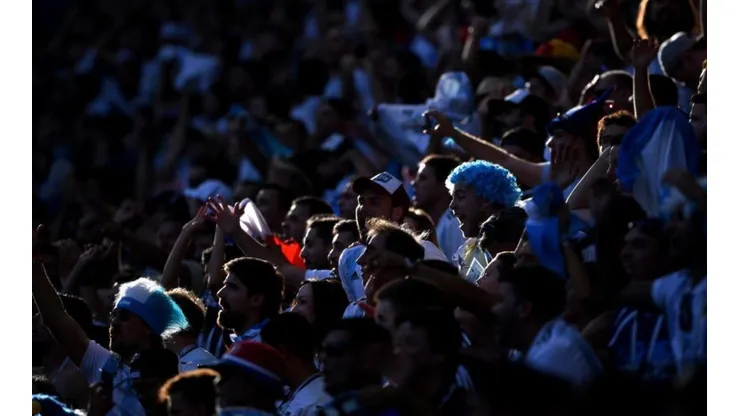¡EN TODOS LADOS! Pese a la eliminación, varios argentinos coparon el Estadio de Nizhny.