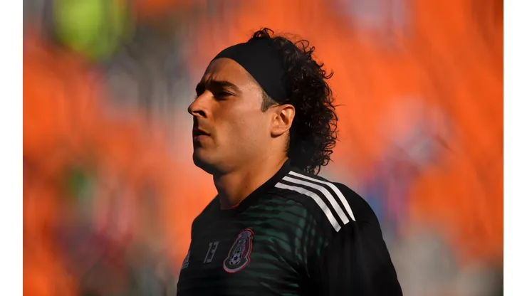 Preocupación para Ochoa a horas del partido contra Brasil.