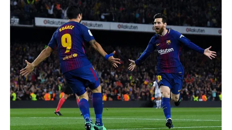Suárez y Messi, felices jugando junto en Barcelona.
