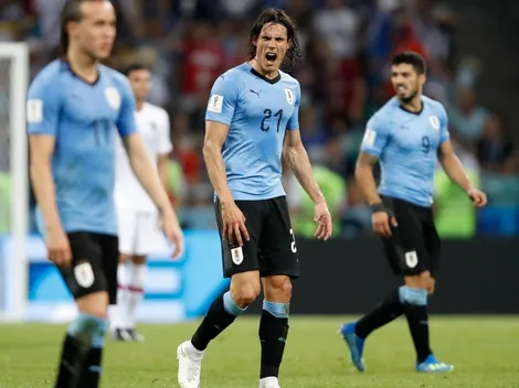 Pase de Bentancur y Cavani le pegó de primera para un golazo de Uruguay