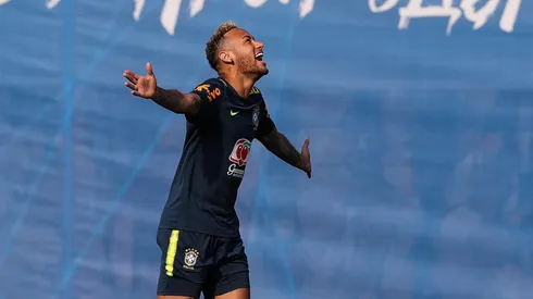 TODO RISAS. Neymar durante el entrenamiento de la Selección de Brasil (Foto: Getty).