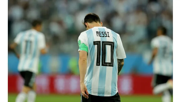 SABEN CÓMO DETENERLO. El divertido tuit del Rubin Kazan para Francia sobre Messi (Foto: Getty).