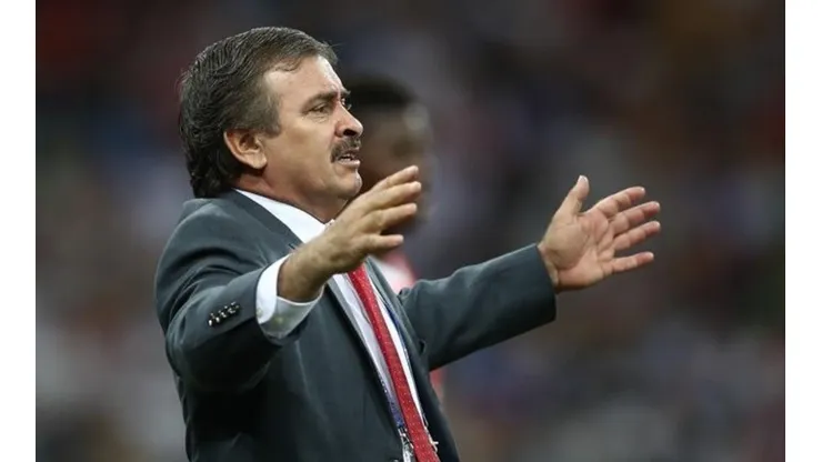 El seleccionador evitó cualquier contacto en su regreso a Costa Rica