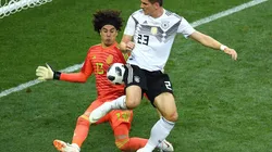 Ochoa recibió 4 goles en la fase de grupos.