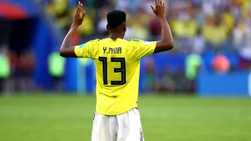 GRACIA A DIOS. Yerry Mina agradece después del triunfo de Colombia contra Senegal (Foto: Getty).