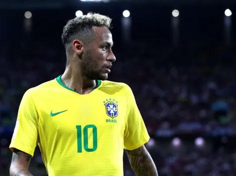 Neymar y el festejo de todo Brasil en el avión