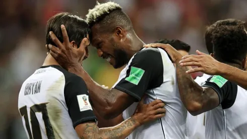 Costa Rica celebra el agónico empate ante Suiza.
