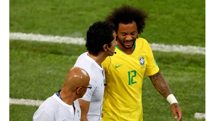 AFUERA. Marcelo salió lesionado contra Serbia y encendió todas las alarmas (Foto: Getty).