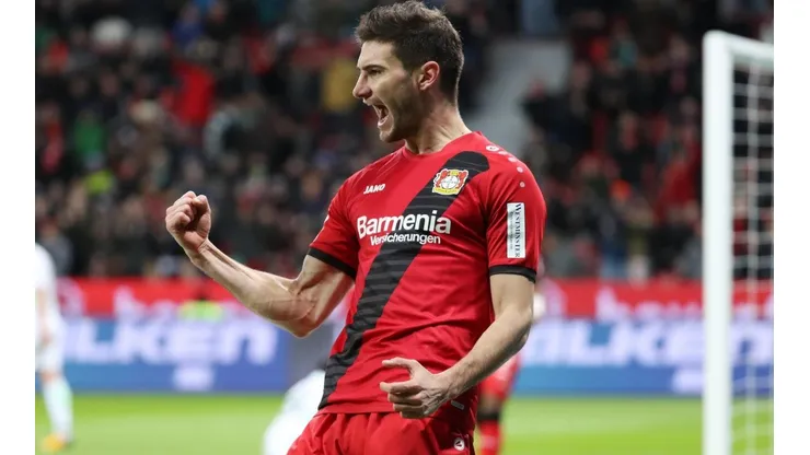 Lucas Alario en Bayer Leverkusen.