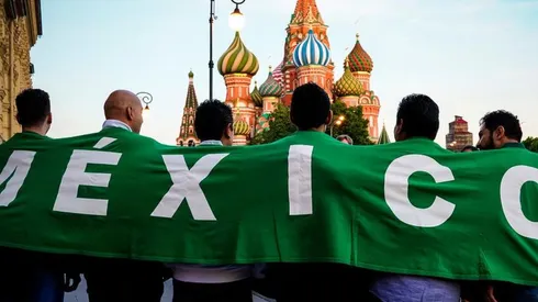 ¡Hay ambiente! La hinchada mexicana llegó a Ekaterimburgo y repletó el estadio