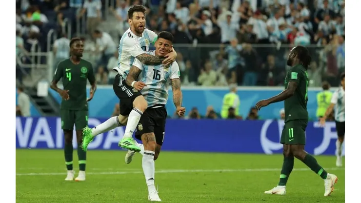 Messi y Rojo fueron los autores de los goles que metieron a Argentina en Octavos de Final del Mundial.
