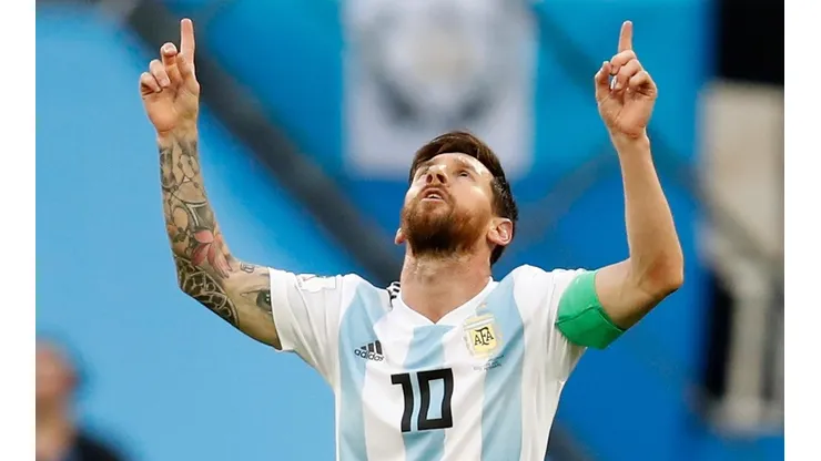 Lionel Messi reveló su amuleto de la suerte: cinta roja en el tobillo izquierdo